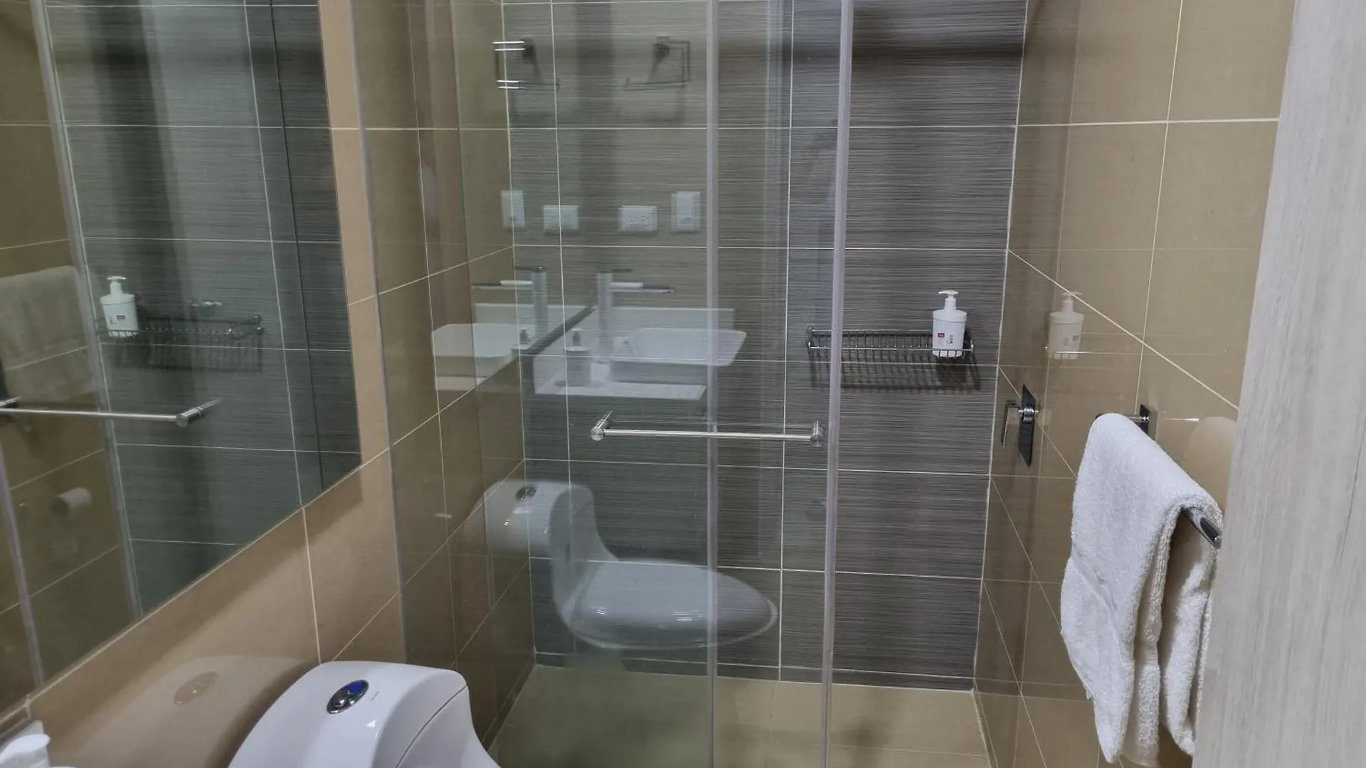 Apartamento SAMARIA CLUB DE PLAYA, Salida Directa al Mar, Santa Marta, Colombia, Santa Marta